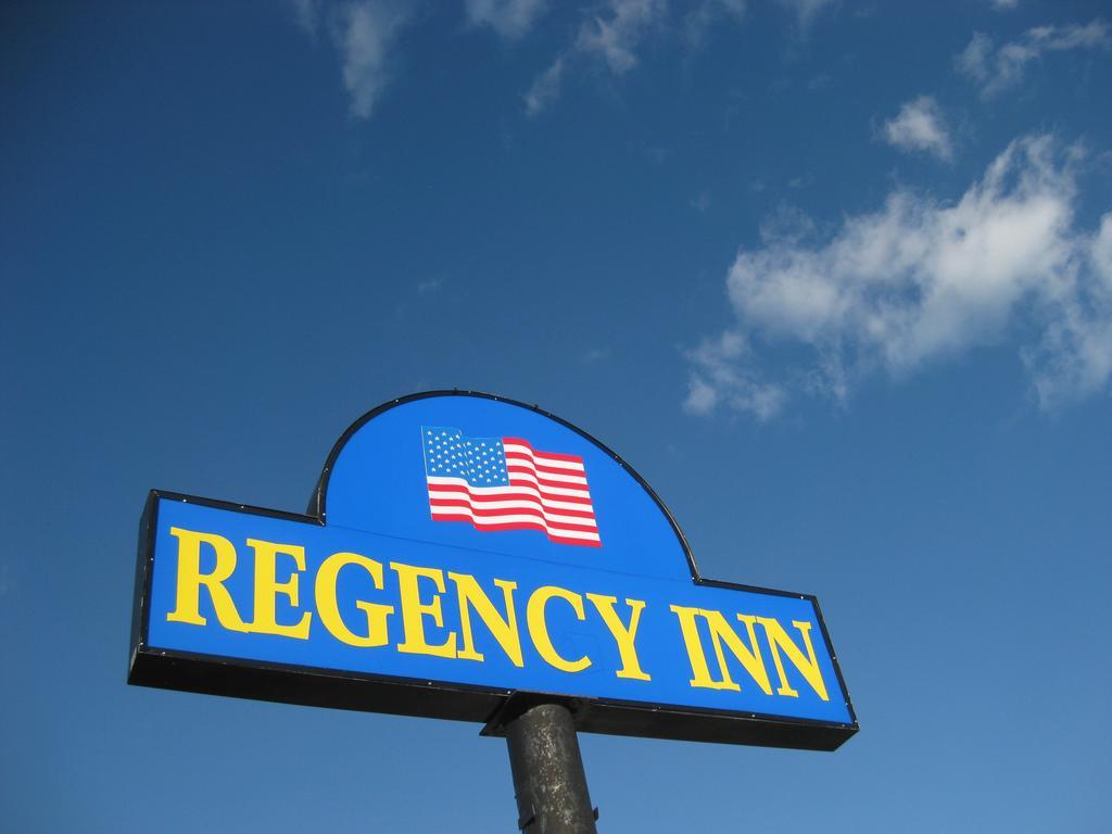 Regency Inn Of Naperville Zewnętrze zdjęcie