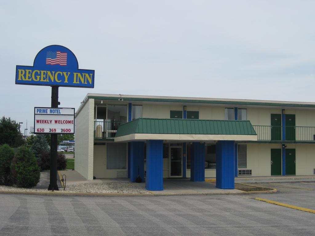 Regency Inn Of Naperville Zewnętrze zdjęcie
