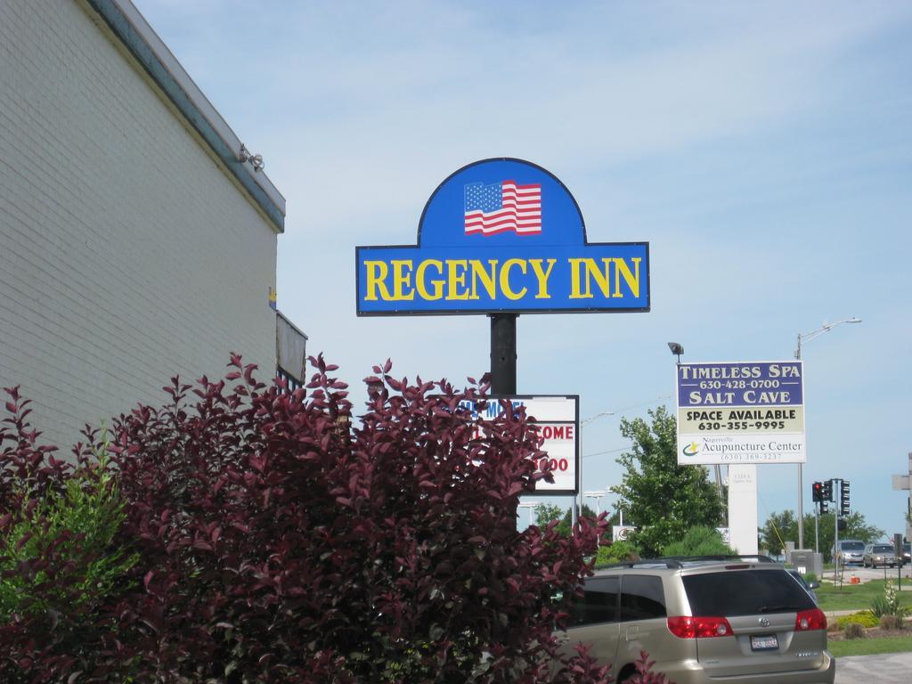 Regency Inn Of Naperville Zewnętrze zdjęcie