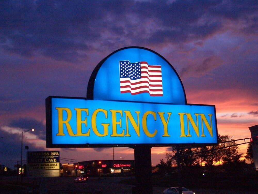 Regency Inn Of Naperville Zewnętrze zdjęcie